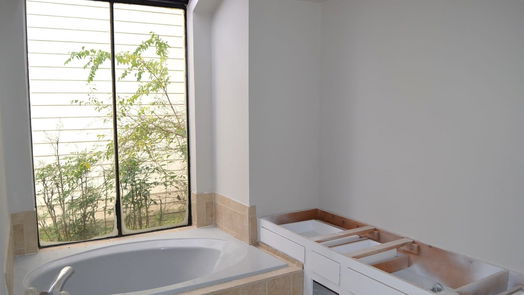 Humble 2-story, 3-bed 7602 Trophy Place Drive-idx