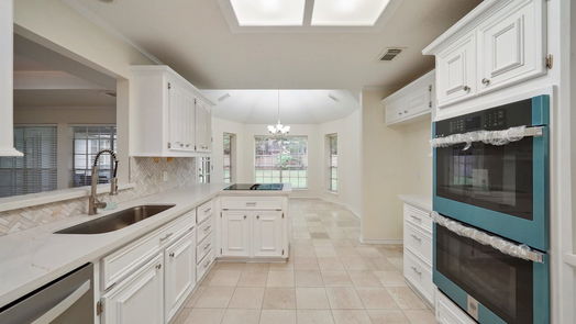 Humble 1-story, 4-bed 8014 Pine Green Lane-idx