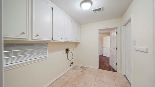 Humble 1-story, 4-bed 8014 Pine Green Lane-idx