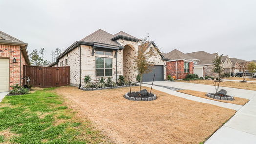 Humble 1-story, 4-bed 12322 Macbrice Lane-idx