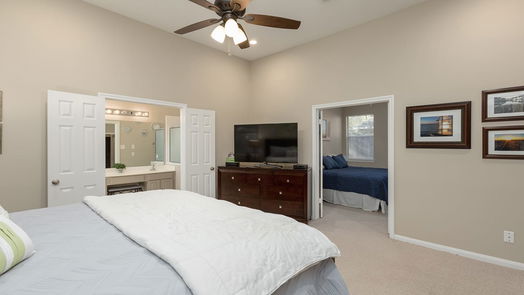 Humble 1-story, 3-bed 20611 White Berry Court-idx
