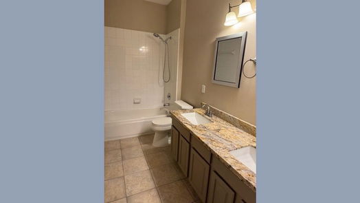 Humble 1-story, 3-bed 20611 White Berry Court-idx