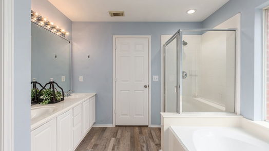 Humble 1-story, 3-bed 18818 Summer Anne Drive-idx