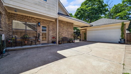 Humble 2-story, 4-bed 19927 Hickory Wind Drive-idx