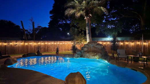 Humble 2-story, 4-bed 19927 Hickory Wind Drive-idx