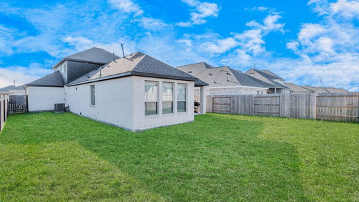 Humble 2-story, 3-bed 15615 Baronial Castle Drive-idx