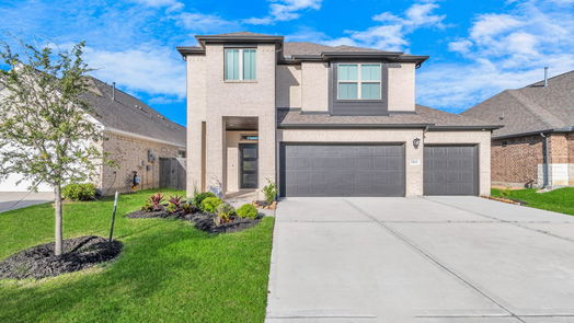 Humble 2-story, 3-bed 15615 Baronial Castle Drive-idx