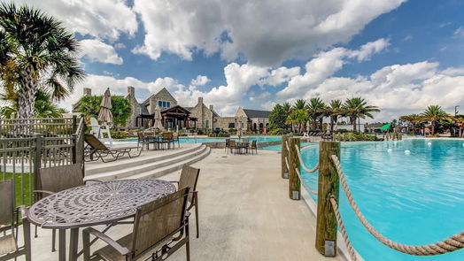Humble 2-story, 3-bed 15615 Baronial Castle Drive-idx