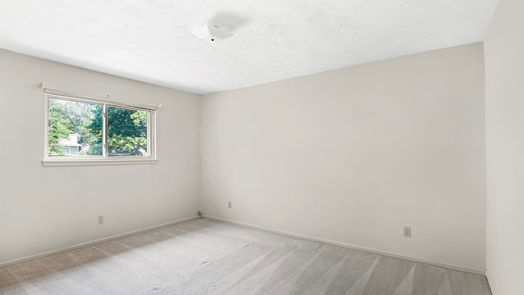 Humble 2-story, 4-bed 7719 12th Fairway Lane-idx