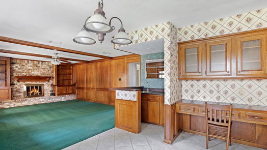 Humble 2-story, 4-bed 7719 12th Fairway Lane-idx