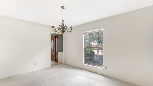Humble 2-story, 4-bed 7719 12th Fairway Lane-idx