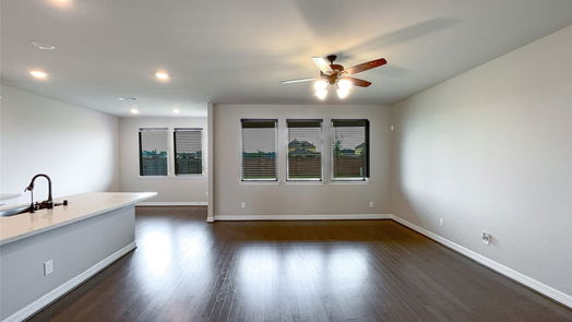 Humble 1-story, 3-bed 15630 Beltie Drive-idx