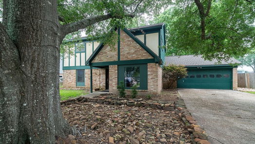 Humble 2-story, 4-bed 5718 Green Timbers Drive-idx