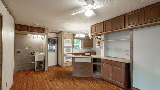 Humble 2-story, 4-bed 5718 Green Timbers Drive-idx