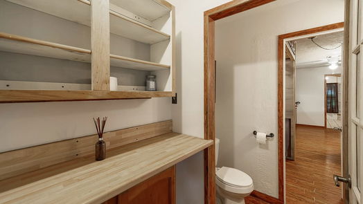 Humble 2-story, 4-bed 5718 Green Timbers Drive-idx