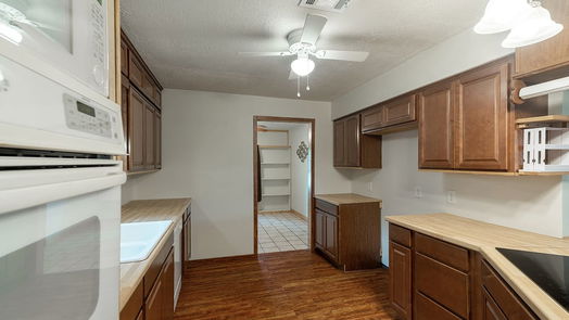 Humble 2-story, 4-bed 5718 Green Timbers Drive-idx