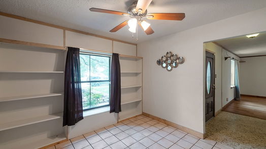 Humble 2-story, 4-bed 5718 Green Timbers Drive-idx