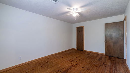 Humble 2-story, 4-bed 5718 Green Timbers Drive-idx