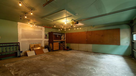 Humble 2-story, 4-bed 5718 Green Timbers Drive-idx