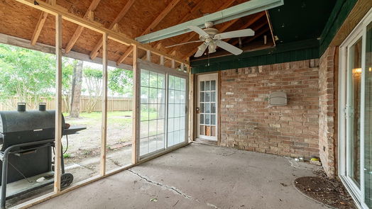 Humble 2-story, 4-bed 5718 Green Timbers Drive-idx