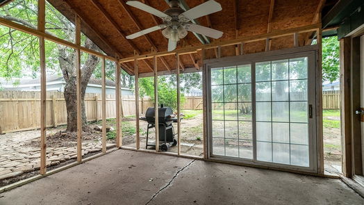 Humble 2-story, 4-bed 5718 Green Timbers Drive-idx