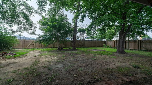 Humble 2-story, 4-bed 5718 Green Timbers Drive-idx