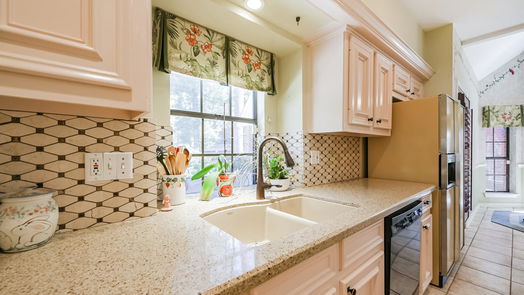 Humble 2-story, 4-bed 18907 Canoe Crest Court-idx