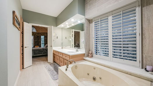 Humble 2-story, 4-bed 18907 Canoe Crest Court-idx