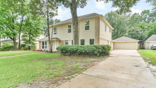 Humble 2-story, 4-bed 19631 Pinehurst Trail Drive-idx