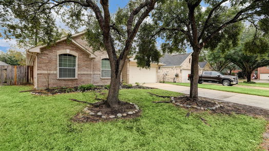 Humble 1-story, 4-bed 16306 Ancient Forest Drive-idx