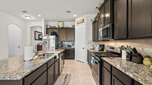 Humble 2-story, 5-bed 12318 Oakleaf Bend Drive-idx