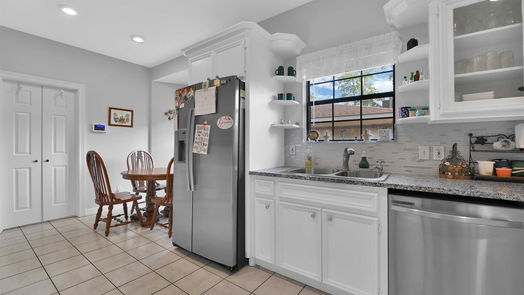 Humble 1-story, 0-bed 19007 Lakeshire Street-idx