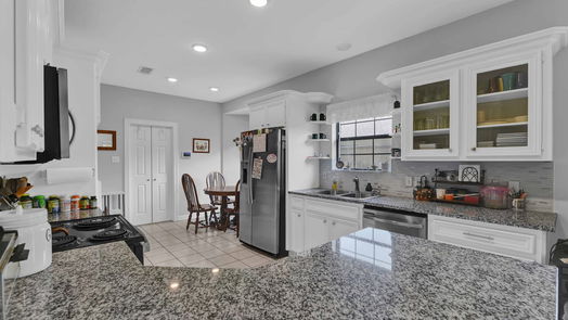 Humble 1-story, 0-bed 19007 Lakeshire Street-idx