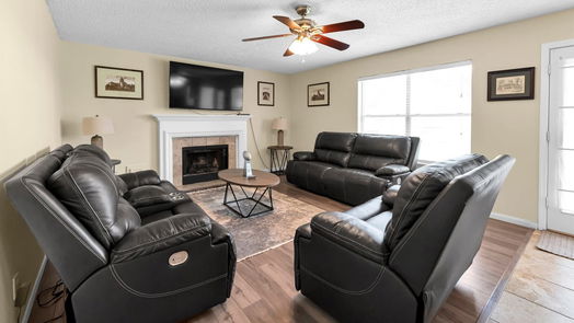 Humble 2-story, 4-bed 19102 Oakway Drive-idx