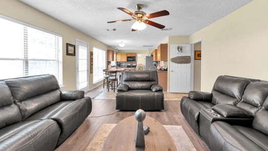 Humble 2-story, 4-bed 19102 Oakway Drive-idx