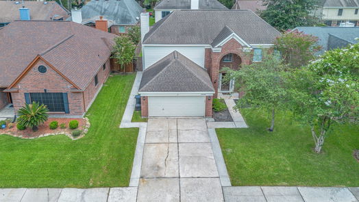 Humble 2-story, 4-bed 19102 Oakway Drive-idx