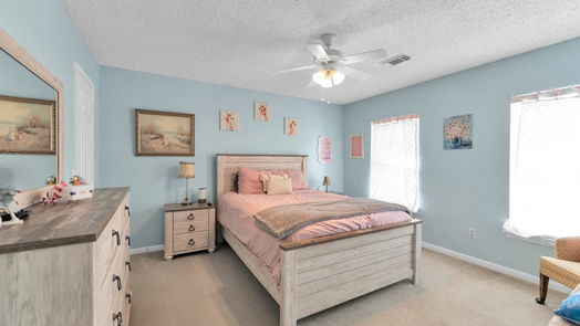 Humble 2-story, 4-bed 19102 Oakway Drive-idx