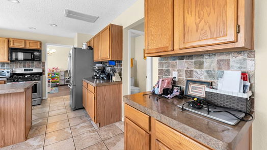 Humble 2-story, 4-bed 19102 Oakway Drive-idx