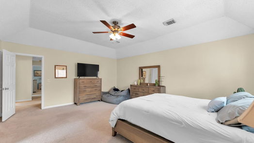 Humble 2-story, 4-bed 19102 Oakway Drive-idx