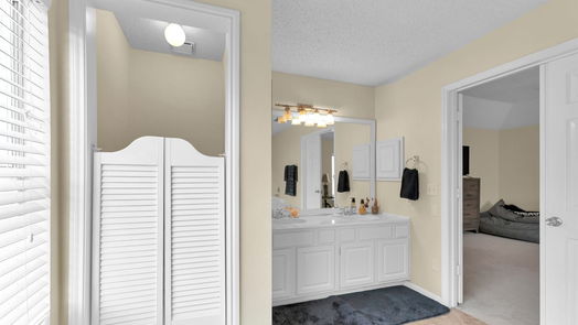 Humble 2-story, 4-bed 19102 Oakway Drive-idx