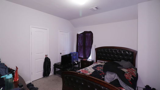 Humble 2-story, 4-bed 17527 Holroyd Road-idx