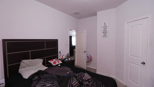 Humble 2-story, 4-bed 17527 Holroyd Road-idx