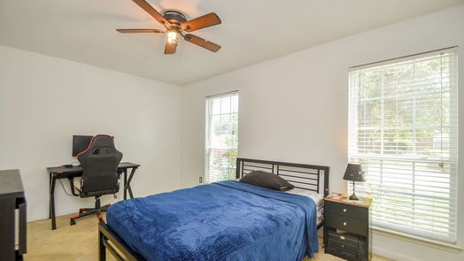 Humble null-story, 4-bed 4235 Old Arbor Way-idx