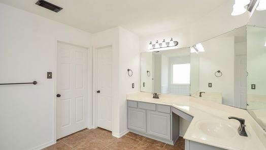 Humble null-story, 4-bed 4235 Old Arbor Way-idx
