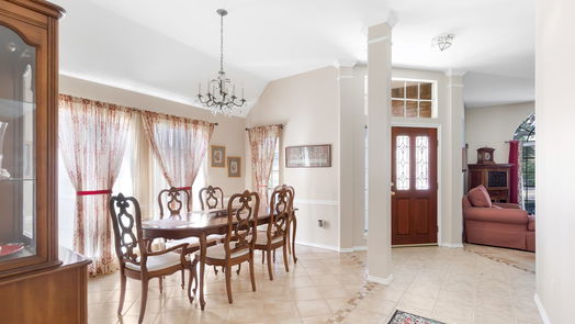 Humble 1-story, 3-bed 18330 Bluewater Cove Drive-idx