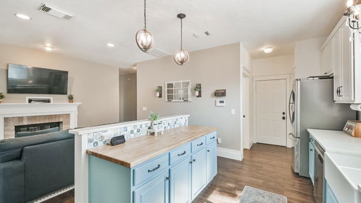 Humble 2-story, 4-bed 19302 Kristen Oaks Court-idx