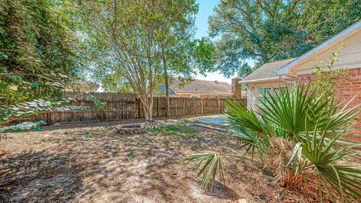 Humble 1-story, 3-bed 5506 Enchanted Timbers Drive-idx