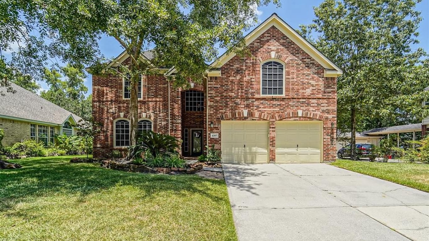 Humble 2-story, 4-bed 6307 Shoreview Court-idx