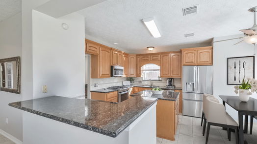 Humble 2-story, 4-bed 8314 Pinewood Canyon Lane-idx