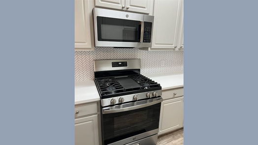 Humble 2-story, 3-bed 17619 Olympic Park Lane-idx